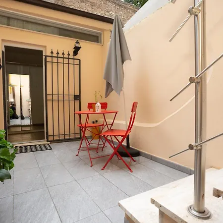 Da Cesare E Chloe Al Colosseo Řím