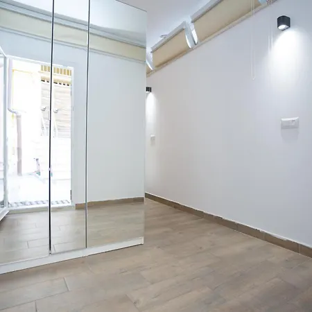 Da Cesare E Chloe Al Colosseo *